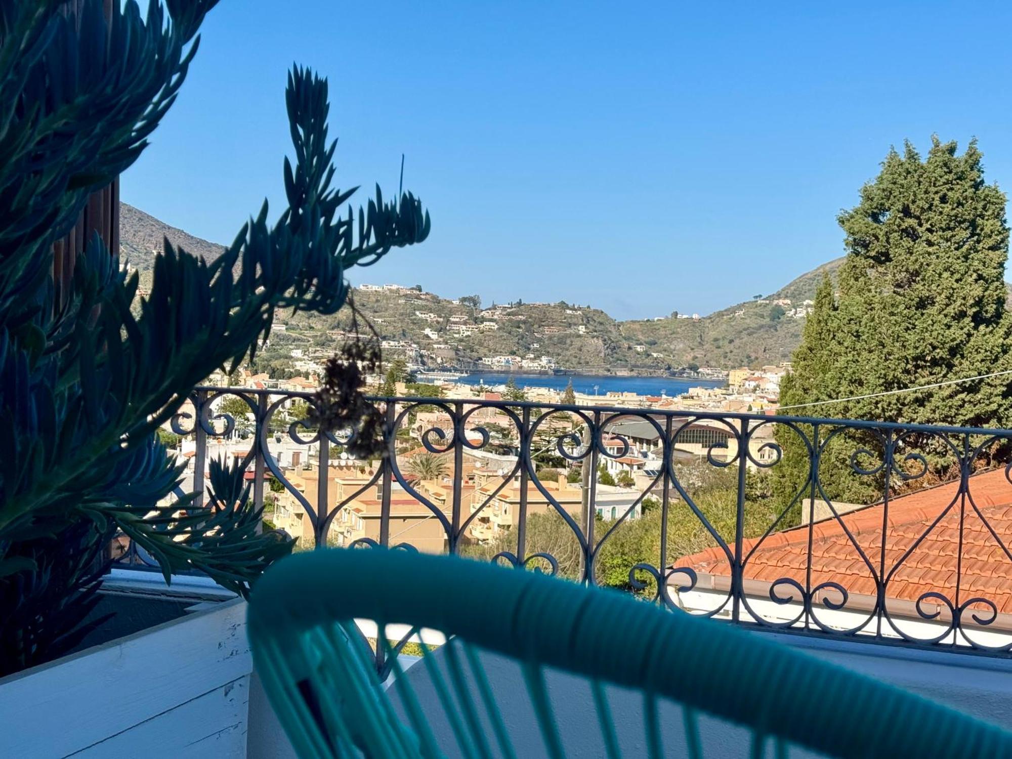 Taliaka B & B Lipari  Exteriör bild