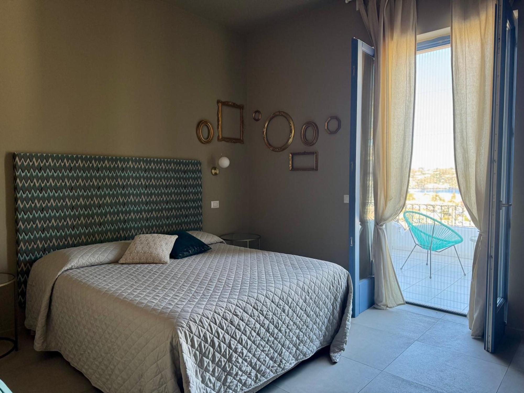 Taliaka B & B Lipari  Exteriör bild