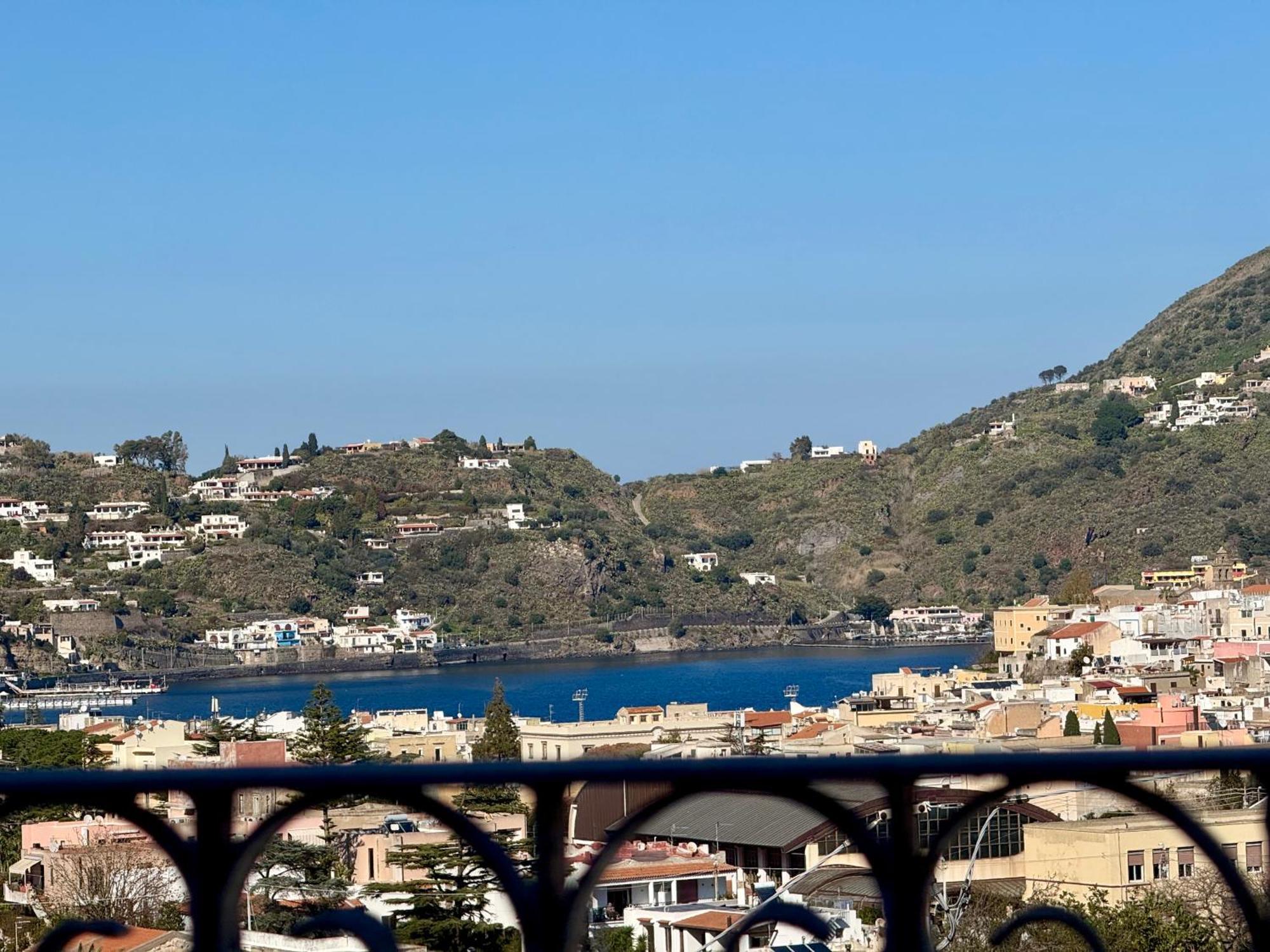 Taliaka B & B Lipari  Exteriör bild